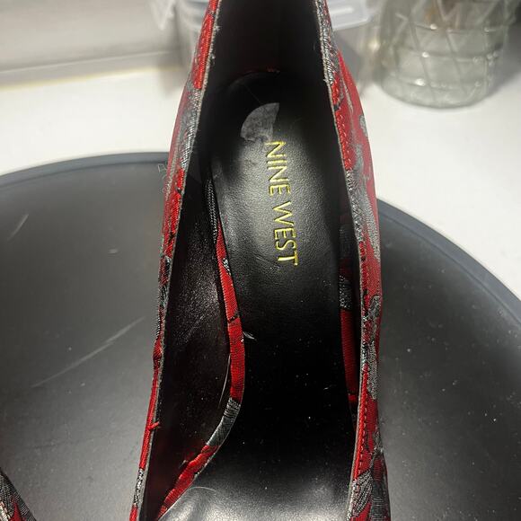 Nine West heels - Picture 4 of 6
